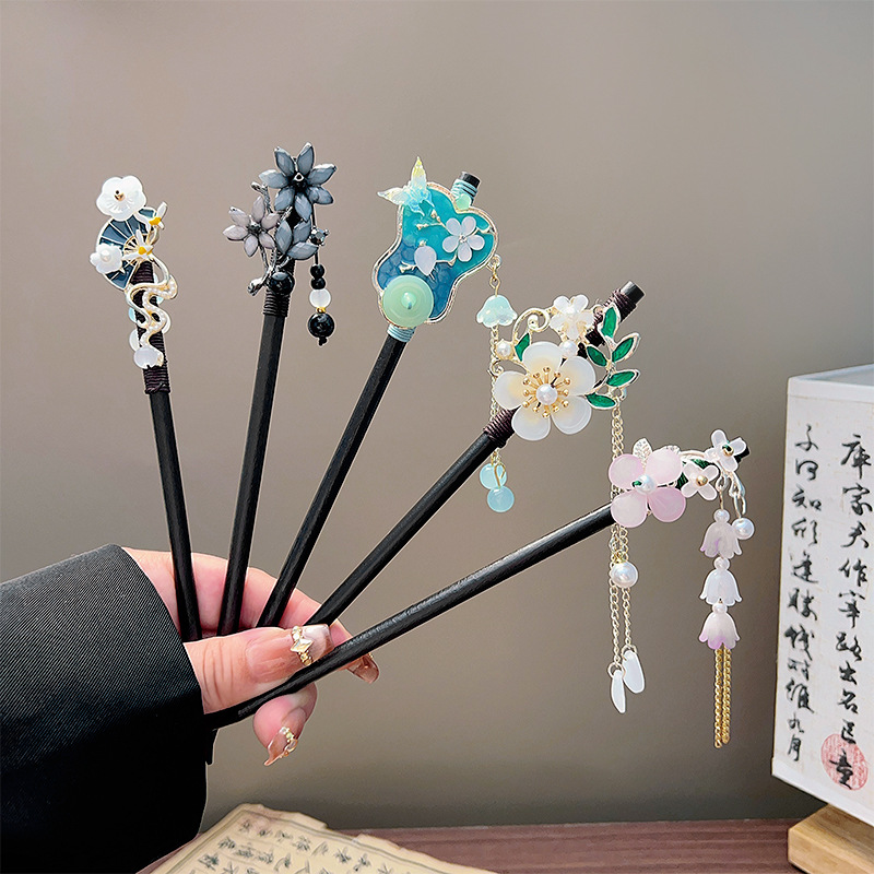 Classic Tassel Hair Stick Blac - Women Accessories Aesthetic 评论和价格
